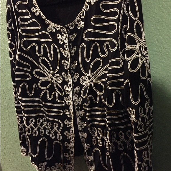 Button down Jacket - Picture 2 of 2